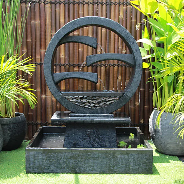 #2 - wagon-wheel-fountain-large-black-1