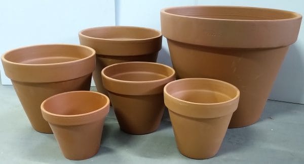 brown pots