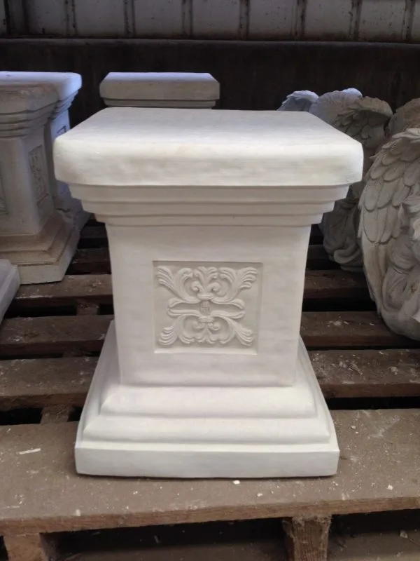 Mildura Pedestal Concrete Plinth / Stand White